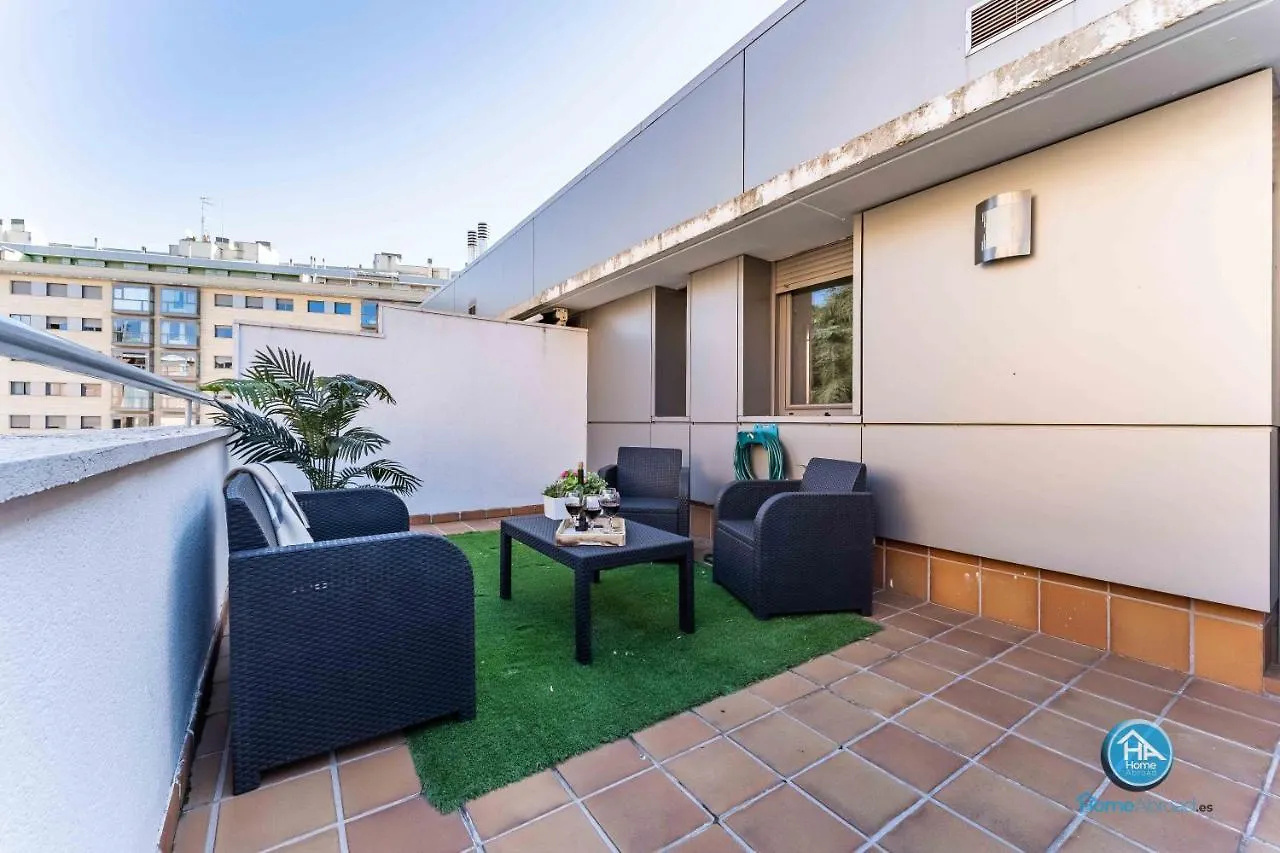 Elegant Grand Villa - Madrid City Center Apartment