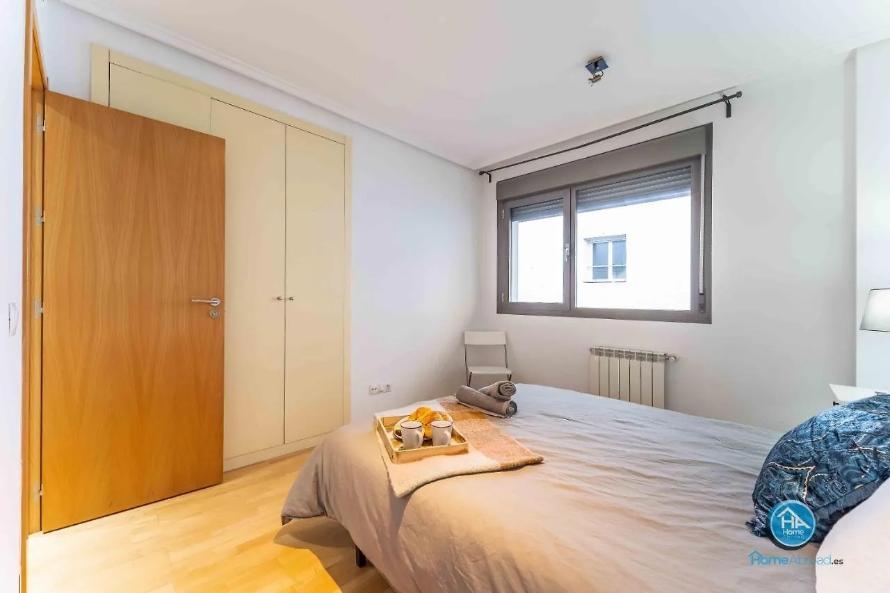 Elegant Grand Villa - Madrid City Center Spain